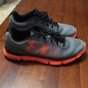 Men’s Under Armour running shoes